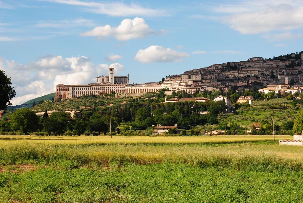 Vista Assisi Bed & Breakfast Exterior photo
